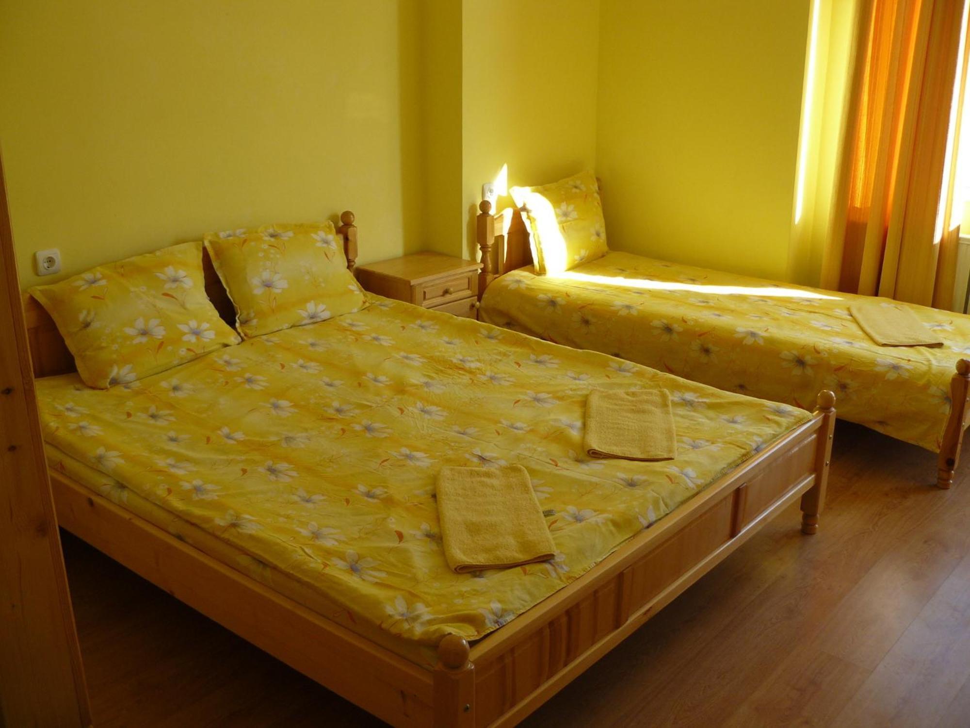 House Arirang Hotell Cherni Osum Rum bild