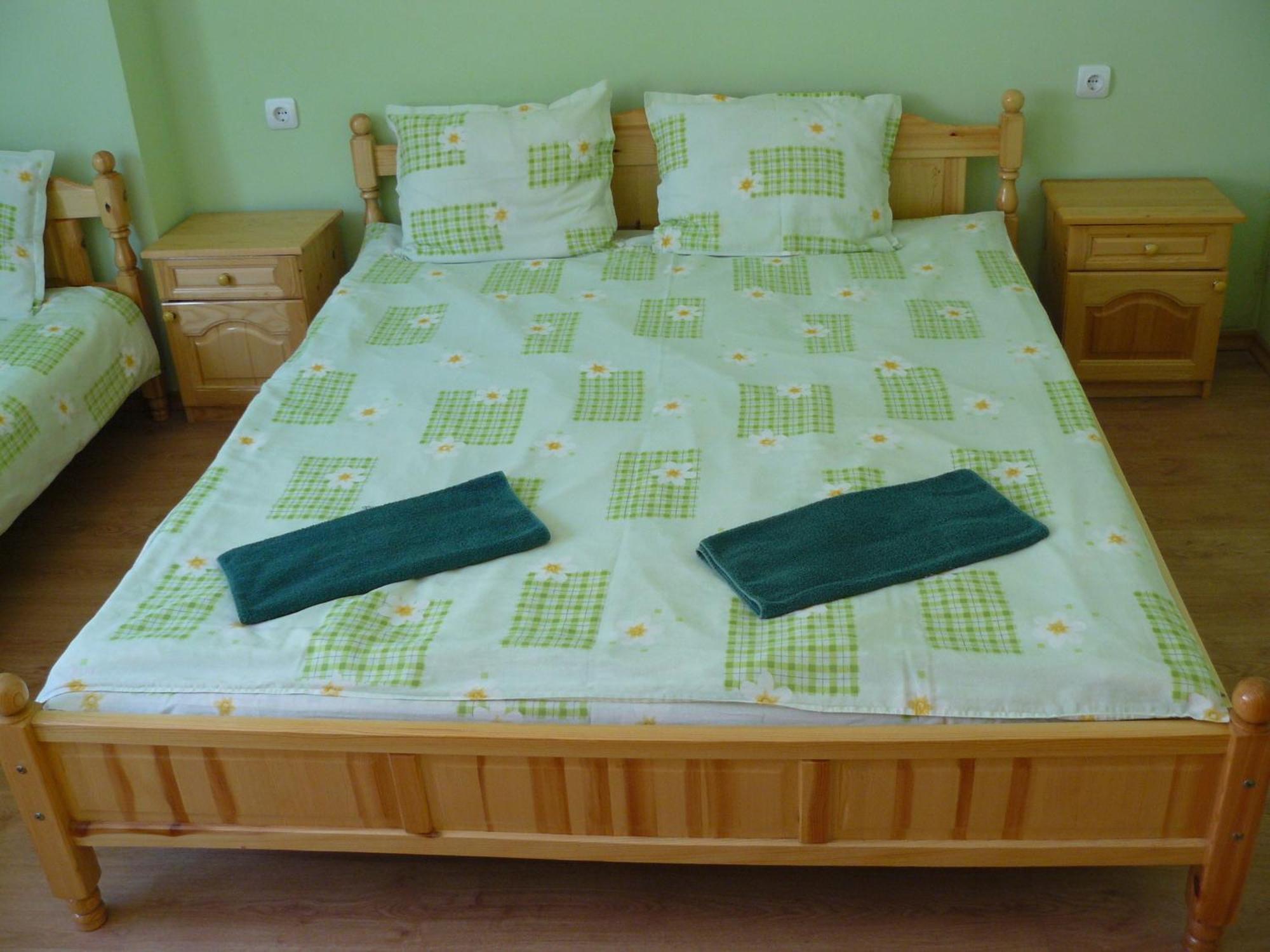 House Arirang Hotell Cherni Osum Rum bild
