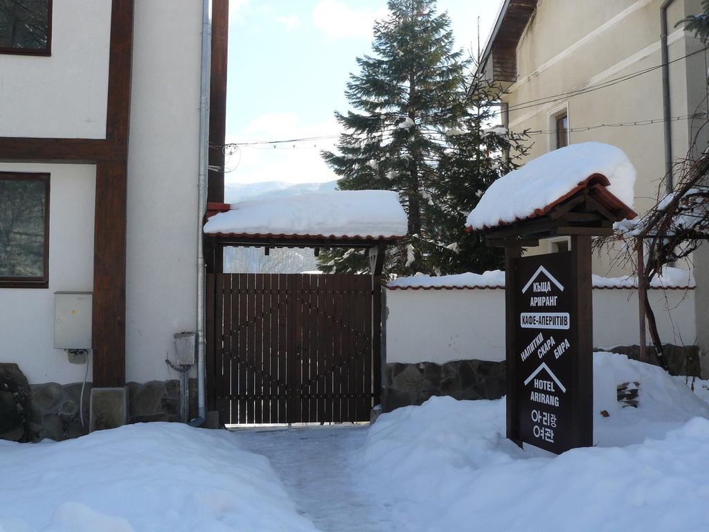 House Arirang Hotell Cherni Osum Exteriör bild